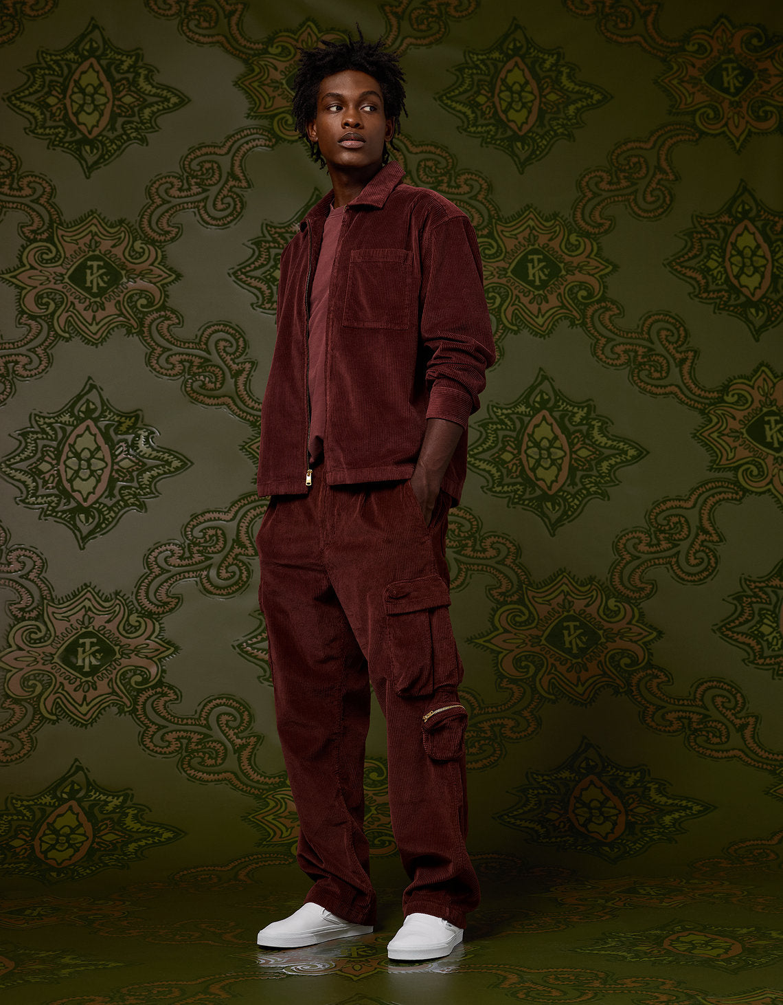 Ae x Tru Kolors Pantalón Cargo de Corduroy - Generico 2121_5277_613_os