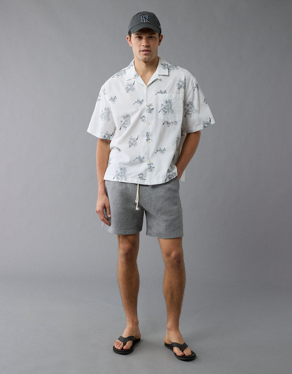 Camisa floral con botones junto a la piscina - Blanco 2154_2755_134_os