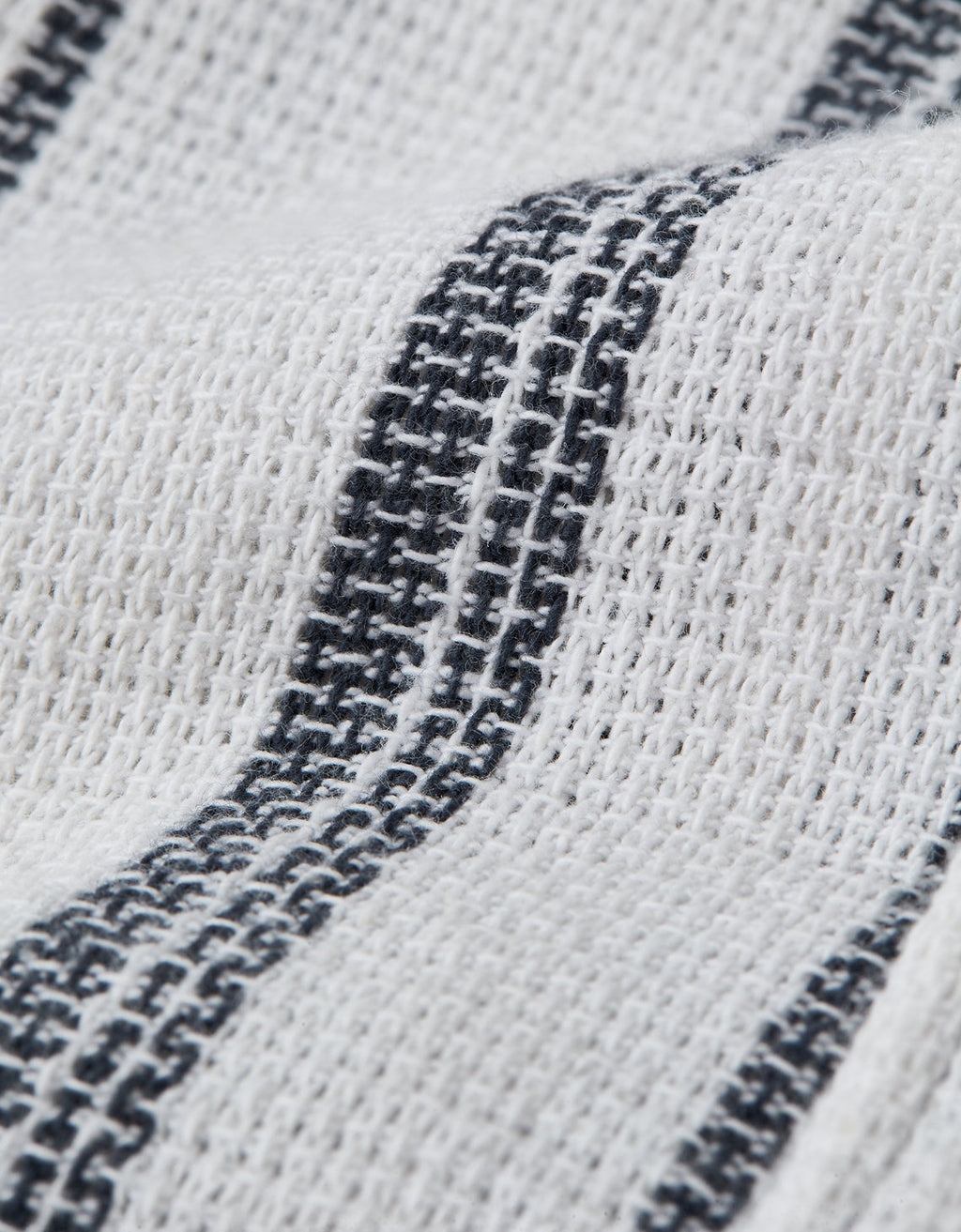 AE Camisa Rayada con Botones - Blanco 2154_2760_100_d1