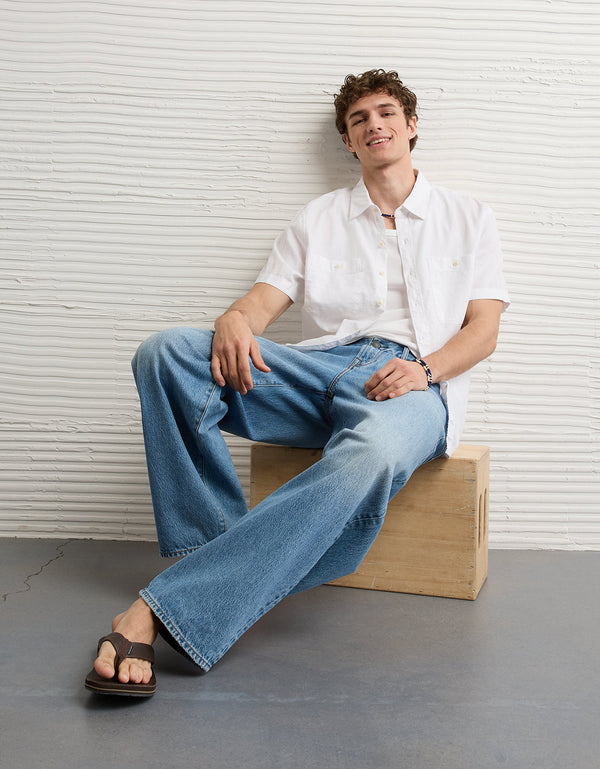 Camisa de lino con botones de ajuste estándar. - Blanco