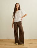 Top bordado con mangas tipo Flutter de Ae - Blanco 2351_7135_131_of