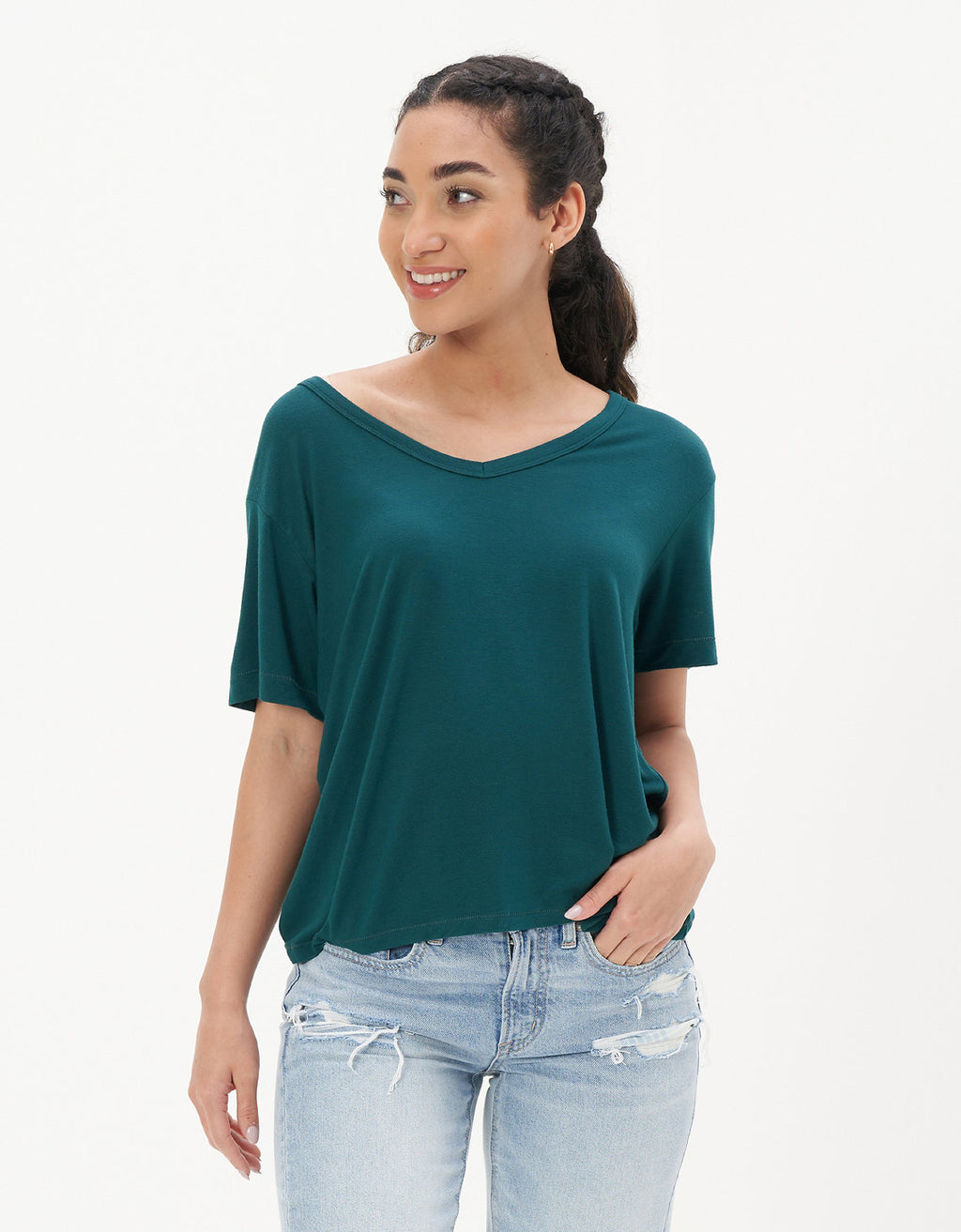 Camiseta cuello en V Ae  - Verde 2370_8506_788_of