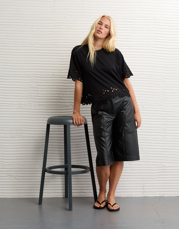 Camiseta Boxy Oversized con Ojal Ae - Negro