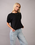 Camiseta de Manga Abullonada Ae - Negro 2372_1119_073_of