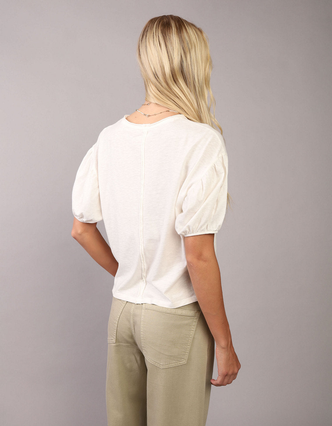 Camiseta de Manga Abullonada Ae - Blanco 2372_1119_100_ob