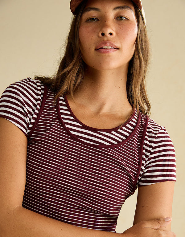 Camiseta Doblemente Bonita Ae - Vinotinto