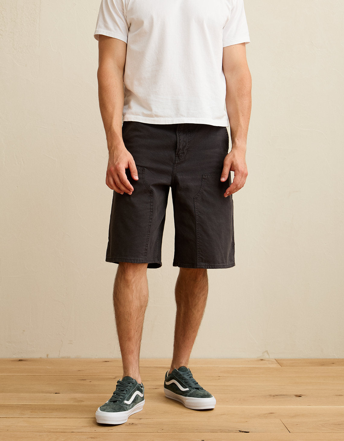 Shorts de mezclilla anchos estilo carpintero. - Negro 3131_8281_001_of
