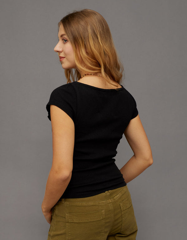 Camiseta Texturizada con Cuello en V Ae - Negro 3375_1823_073_ob