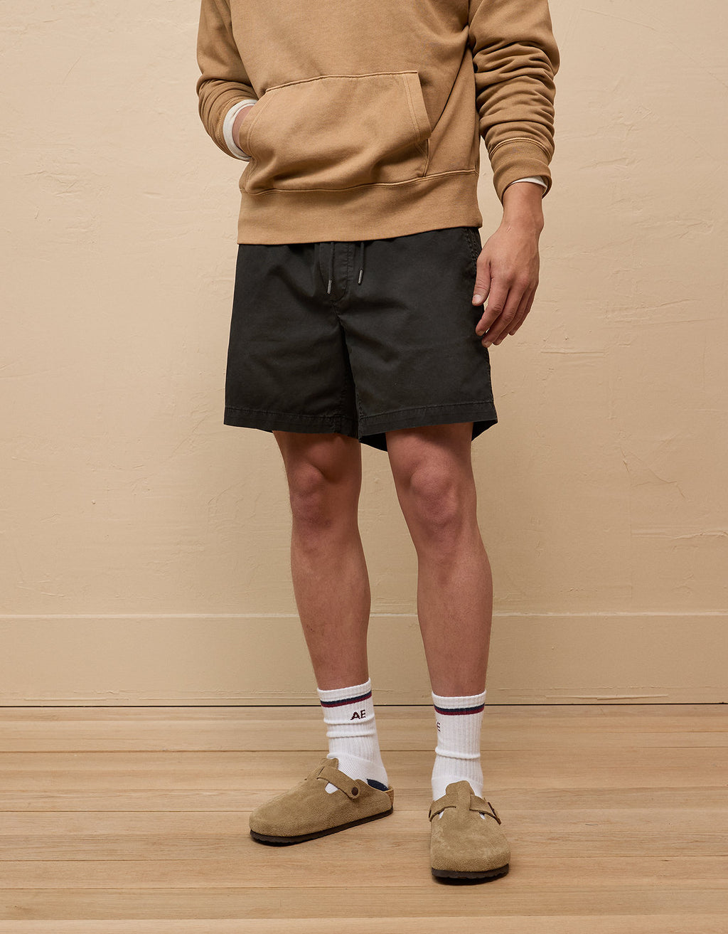 Short trekker de hombre AE - Negro 4132_7877_001_of