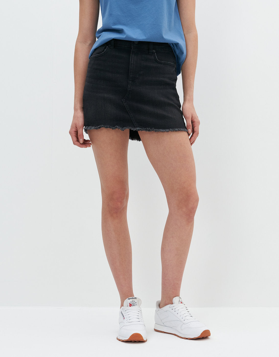 Mini falda AE tiro alto - Negro 8332_4582_081_of